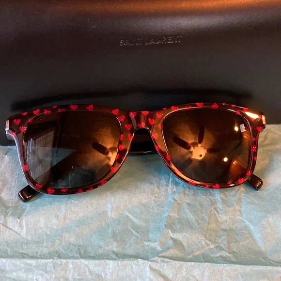 Saint Laurent Shiny Black Sparkling Red Hearts Logo Sunglasses NeverUsed Saint Laurent SL 181 LouLou 001 Sunglasses - US main image 3